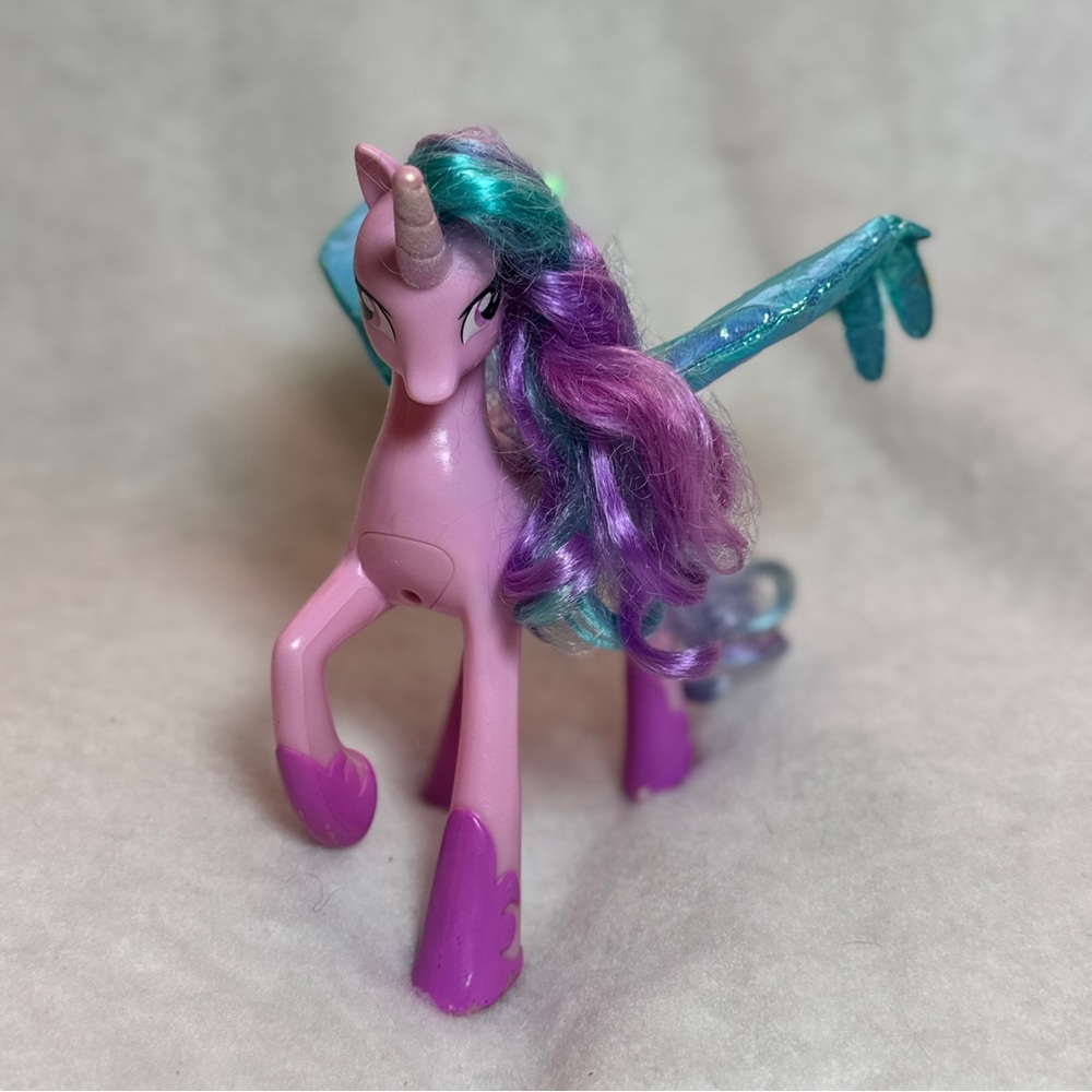 🌈 My Little Pony Talking Light Up WORKS Princess Celestia Wings Move 2010‎
